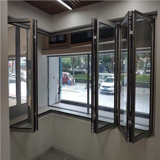Portes i finestres plegables d'alumini